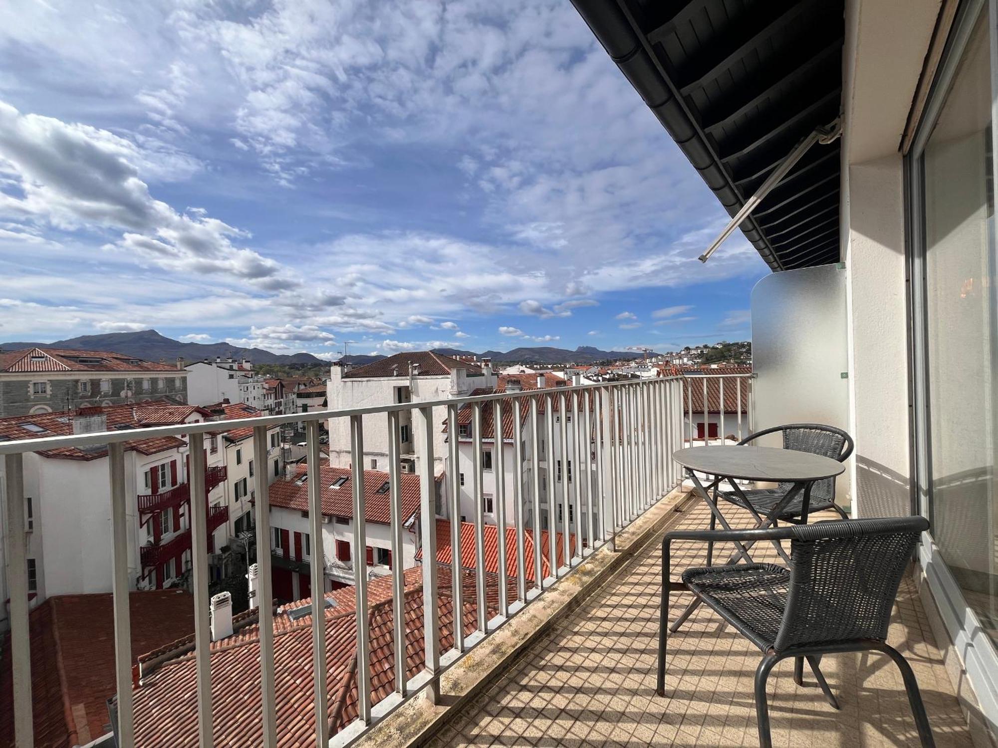 Coeur De Saint-Jean-De-Luz : Appartement Lumineux Avec Balcon, Proche Plage Et Commerces - Fr-1-239-1079 ภายนอก รูปภาพ